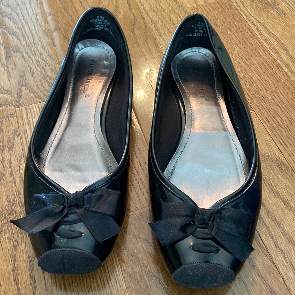 Black patent ballet flats (8.5)